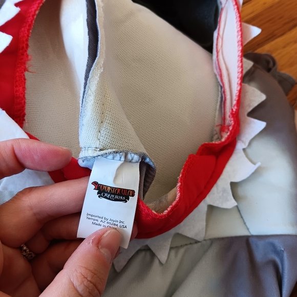 Kids Gray Shark Costume - Picture 10 of 12